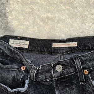 SOLD LEVI’S Ribcage Straight Ankle Women’s Jeans